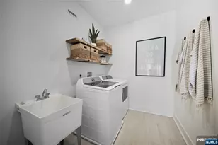 14 Arlington Pl, Oakland, NJ 07036 - Photo 12