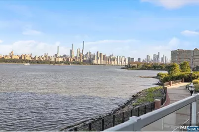 3 Somerset 113 #113, Edgewater, NJ 07020 - Photo 30