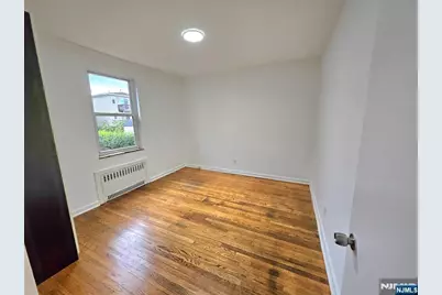 249 Riverview Place C #C, Cliffside Park, NJ 07010 - Photo 6