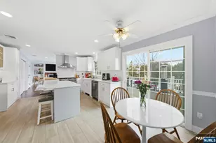 18 Laura Ln, Park Ridge, NJ 07656 - Photo 12