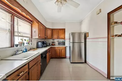 419 Hamilton Street, Harrison, NJ 07029 - Photo 28