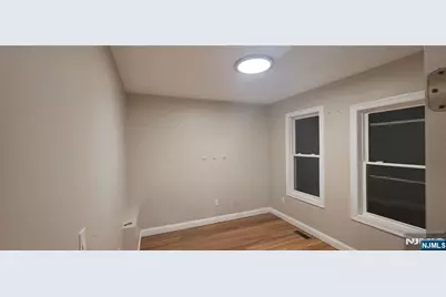 115 Wallington Avenue 1 #1, Wallington, NJ 07057 - Photo 6