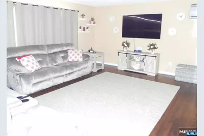 18 La Rosa Drive, Little Ferry, NJ 07643 - Photo 2