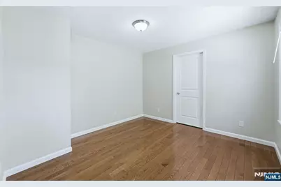 314 W 7th Avenue, Newark, NJ 07107 - Photo 14