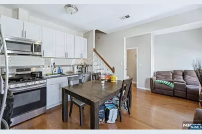 314 W 7th Avenue, Newark, NJ 07107 - Photo 20