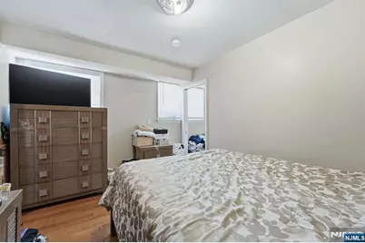314 W 7th Avenue, Newark, NJ 07107 - Photo 30