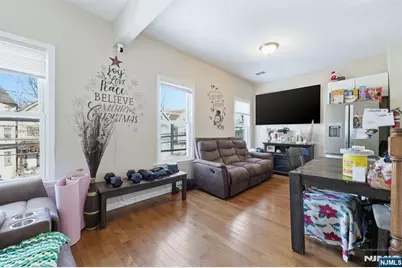 314 W 7th Avenue, Newark, NJ 07107 - Photo 16