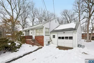 261 Idaho Street, Paramus, NJ 07652 - Photo 2