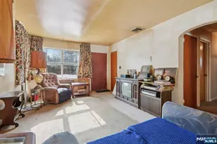 261 Idaho St, Paramus, NJ 07652 - Photo 6