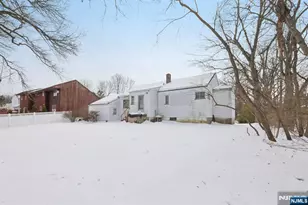 261 Idaho St, Paramus, NJ 07652 - Photo 22