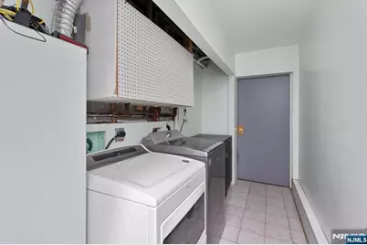 214 Morris Street, Fairview, NJ 07022 - Photo 24