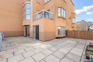 316 Nelson Ct, Edgewater, NJ 07020 - Photo 8