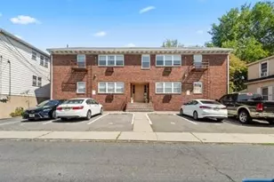 239 Crescent Ln 1, Cliffside Park, NJ 07010 - Photo 14