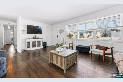 196 Merritt Avenue, Bergenfield, NJ 07621 - Photo 4