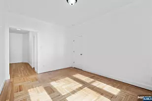 137 Kensington Ave 405, Jersey City, NJ 07304 - Photo 4