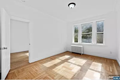 137 Kensington Avenue 405 #405, Jersey City, NJ 07304 - Photo 2