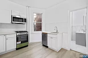 137 Kensington Ave 405, Jersey City, NJ 07304 - Photo 6