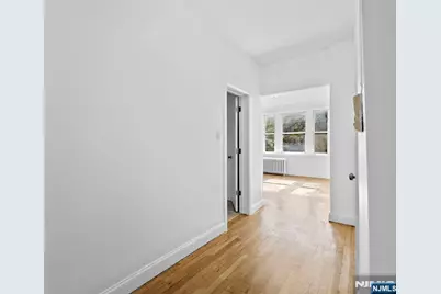 137 Kensington Avenue 405 #405, Jersey City, NJ 07304 - Photo 10