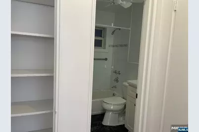 20 E Church Street 7 #7, Bergenfield, NJ 07621 - Photo 8