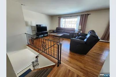 830 Pennsylvania Avenue, Lyndhurst Township, NJ 07071 - Photo 14