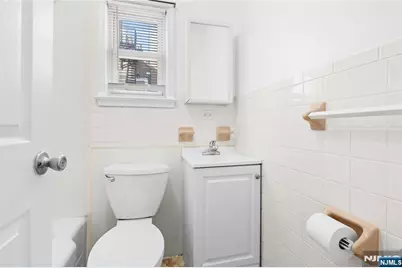 126 69th Street, Guttenberg, NJ 07093 - Photo 28