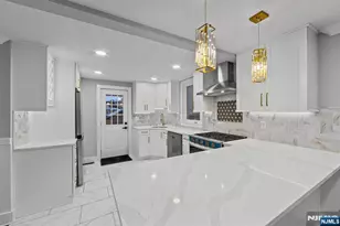 260 Washington Ave, Elmwood Park, NJ 07407 - Photo 8