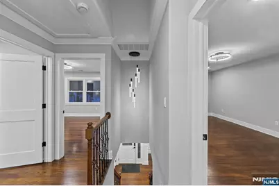 260 Washington Avenue, Elmwood Park, NJ 07407 - Photo 18