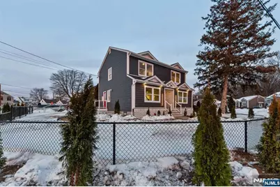 260 Washington Avenue, Elmwood Park, NJ 07407 - Photo 4