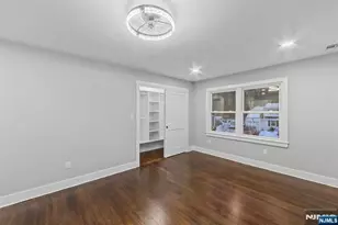 260 Washington Ave, Elmwood Park, NJ 07407 - Photo 12