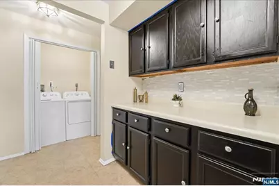 297 Alpine Way C #C, Woodbridge Township, NJ 07095 - Photo 6