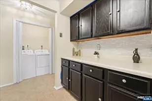 297 Alpine Way C, Woodbridge Township, NJ 07095 - Photo 6