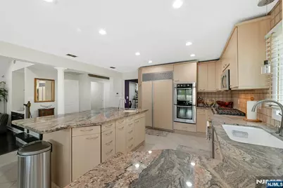 38 Geraldine Road, Englewood Cliffs, NJ 07632 - Photo 12