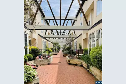 151 Liberty Street 9 #9, Little Ferry, NJ 07643 - Photo 2