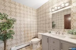 360 Valley View Ave, Paramus, NJ 07652 - Photo 28