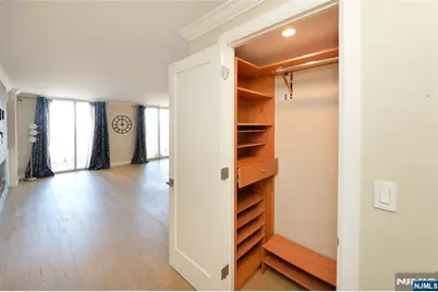 1055 River Road 310 #310, Edgewater, NJ 07020 - Photo 12