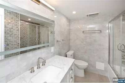 1055 River Road 310 #310, Edgewater, NJ 07020 - Photo 18