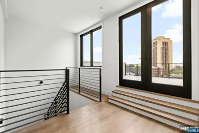 240 Columbia Avenue, Fort Lee, NJ 07024 - Photo 18