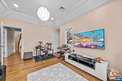 461 Arthur Terrace, Paramus, NJ 07652 - Photo 34