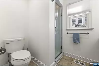 132 Cresthill Avenue, Clifton, NJ 07012 - Photo 8