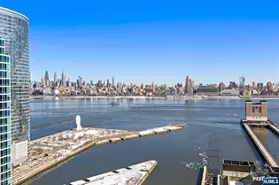 20 Newport Parkway 2609, Jersey City, NJ 07310 - Photo 2