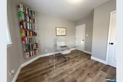 200 Forest Avenue, Lyndhurst Township, NJ 07071 - Photo 14