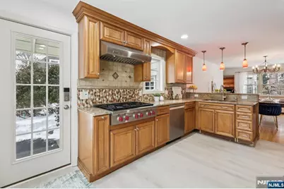 355 Kensington Drive, Ridgewood, NJ 07450 - Photo 12