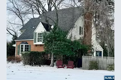 355 Kensington Drive, Ridgewood, NJ 07450 - Photo 2