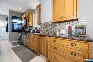 32 Newfield St, East Orange, NJ 07017 - Photo 6