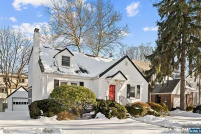 951 Darien Terrace, Teaneck Township, NJ 07666 - Photo 4