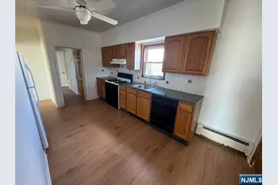 634 River Drive 2 #2, Garfield, NJ 07026 - Photo 2