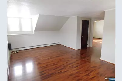 26 Hutchinson 2nd Floor #2nd floor, Hawthorne, NJ 07506 - Photo 2