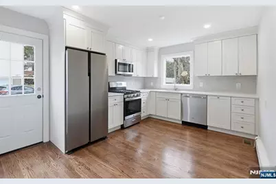 75 Colgate Avenue 1 #1, Paramus, NJ 07652 - Photo 4