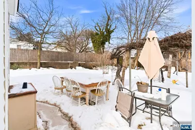 135 Dixon Avenue, Paterson, NJ 07501 - Photo 28