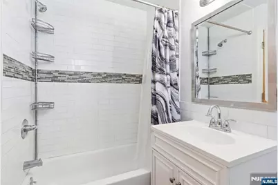 135 Dixon Avenue, Paterson, NJ 07501 - Photo 26